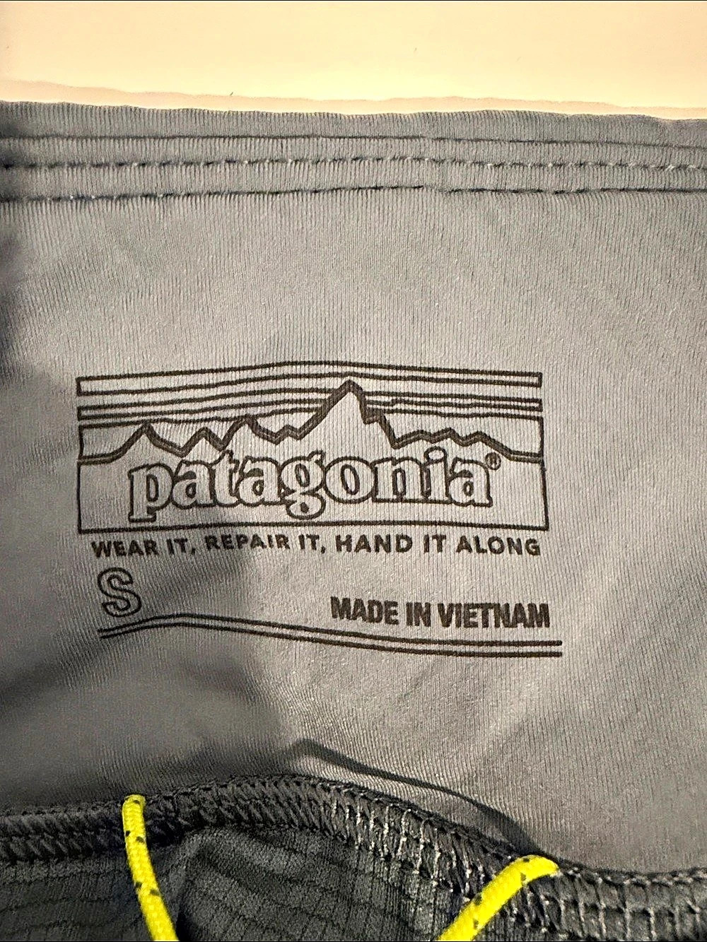 Patagonia Abstract Running Hiking Shorts Gray Size Small Like New - Picture 3 of 5
